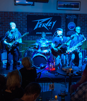 Peavey Backline at Carmine's