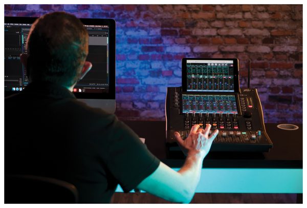 Aureus 28 Digital Mixer